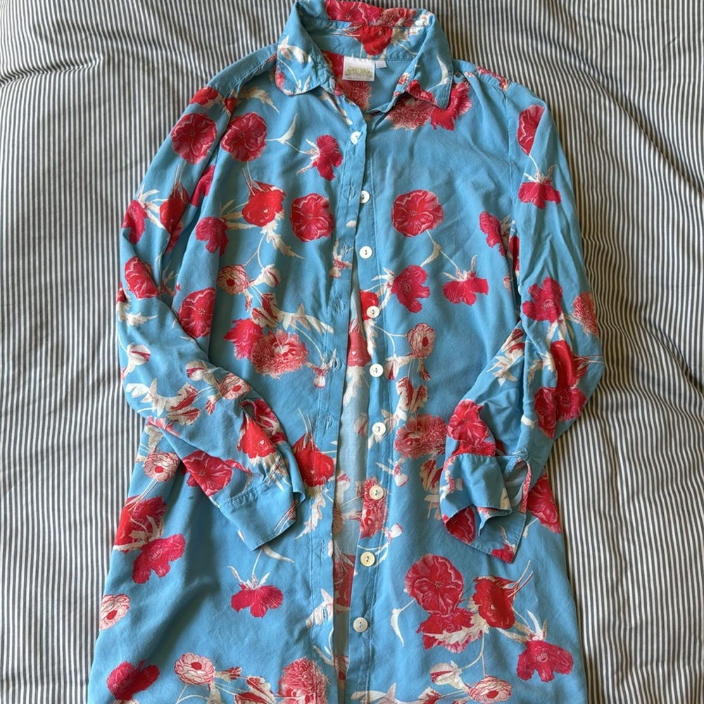Plum Pretty Sugar Floral Boyfriend Shirt Size M/L